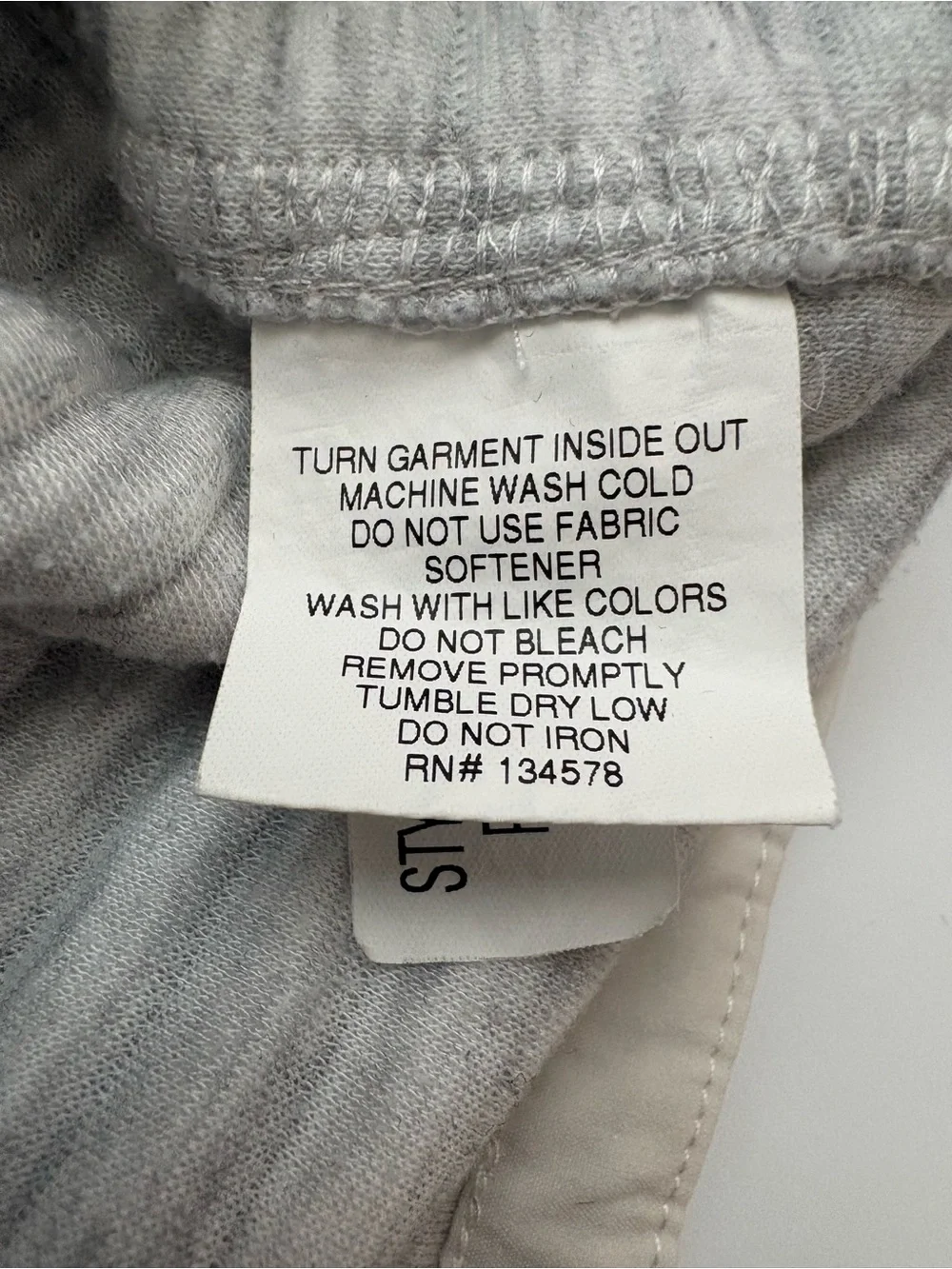 Vineyard Vines light gray